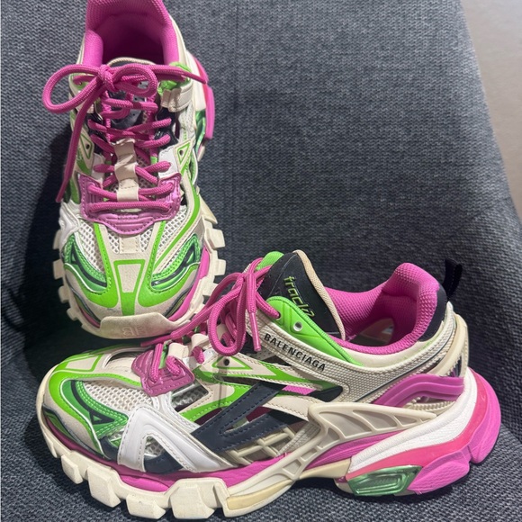 Balenciaga Pink and Green Sneakers Dynamic Design - Picture 1 of 4